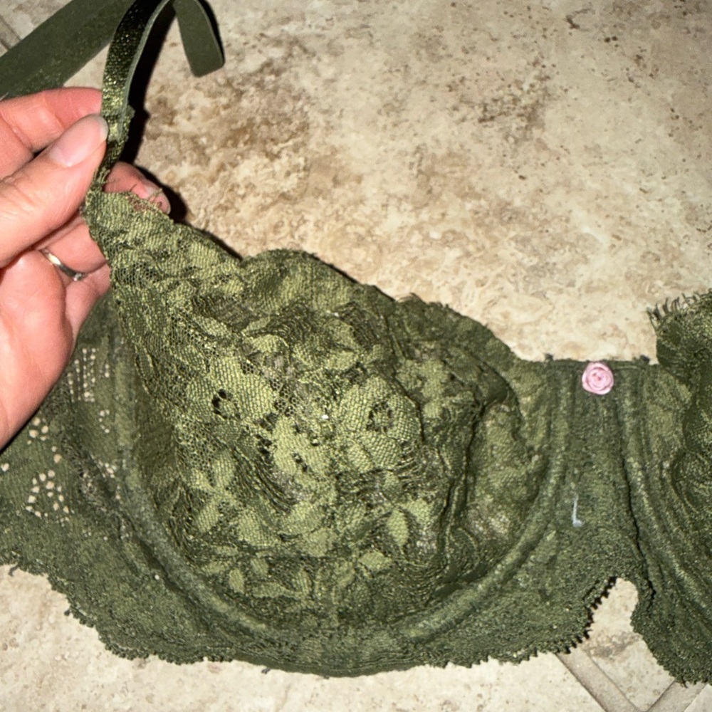 Victoria's Secret Olive Green Lace Underwire Bra with Rose Accent